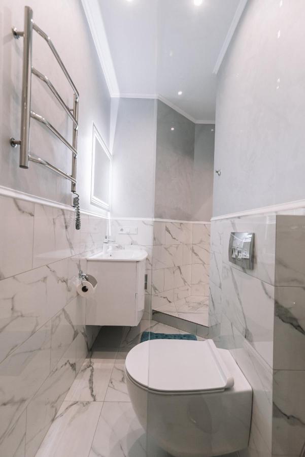 Royal Tower Vip Smart Apartments 1 Kiev Exterior foto
