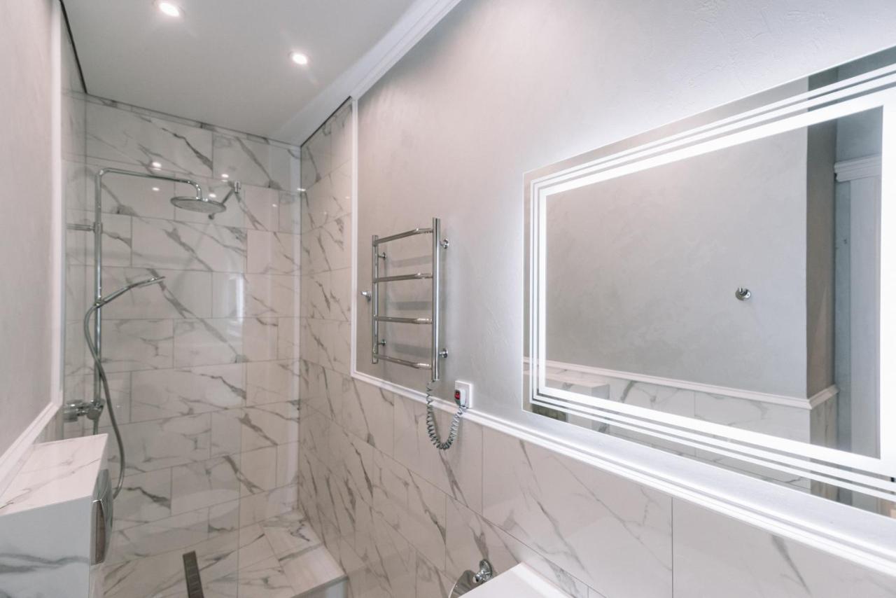Royal Tower Vip Smart Apartments 1 Kiev Exterior foto