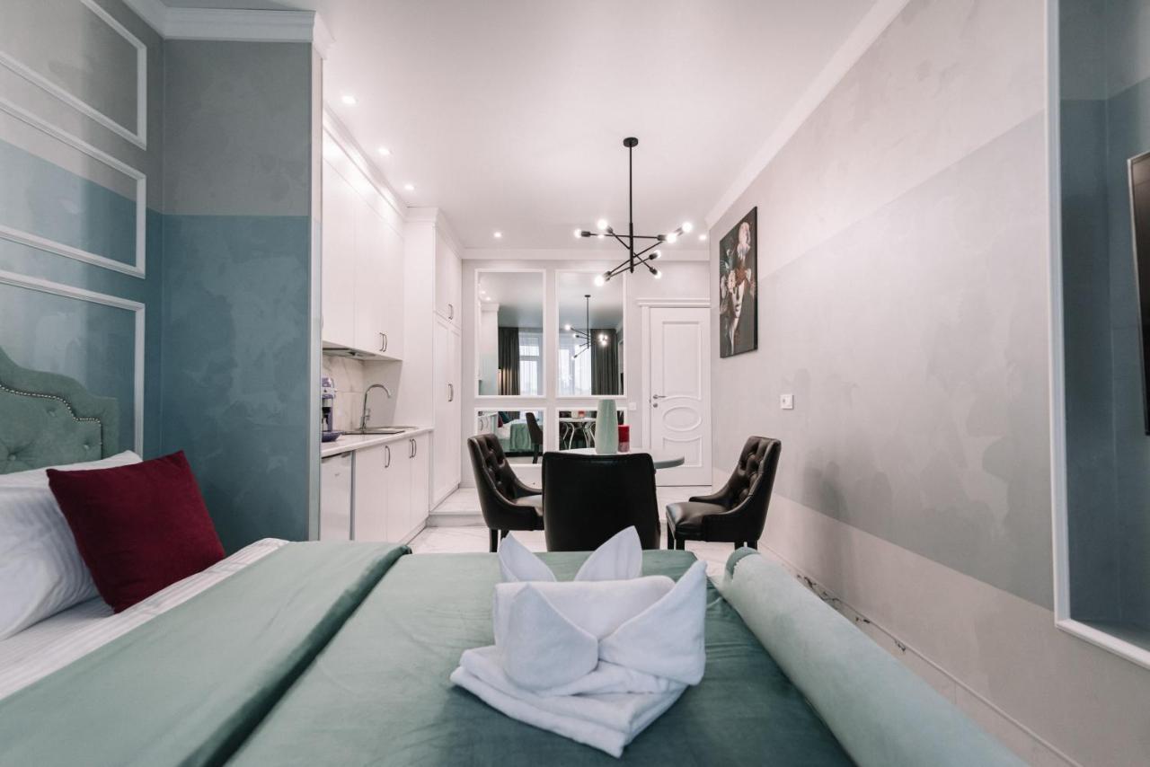 Royal Tower Vip Smart Apartments 1 Kiev Exterior foto